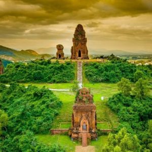 Tour Bảo Tàng Quang Trung – Đàn Kính Thiên – KDL Hầm Hô – Chùa Thiên Hưng – Tháp Đôi 1 Ngày